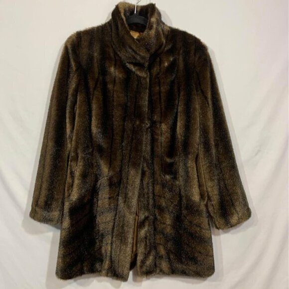 ⏳WOMAN’S faux fur swing jacket. Brown. Clasp closure. Pockets. Size M. Sa… - Picture 1 of 10